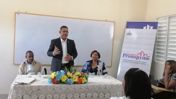 Gerencia de Capacitación  y Formación de Empresas de Promipyme Capacita Emprendedores y Microempresarios en Vallejuelo